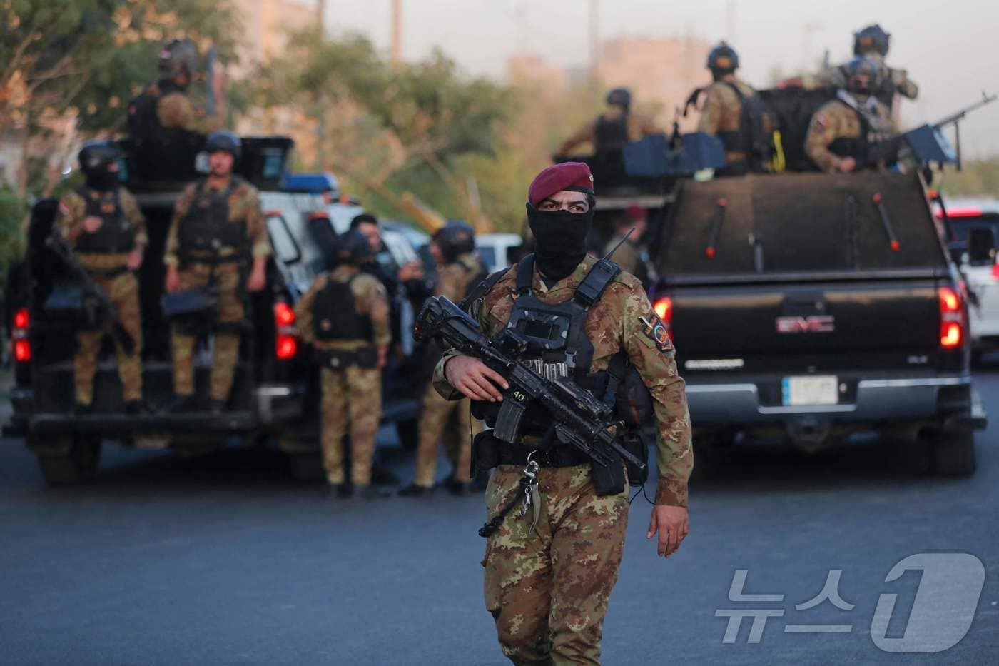 본문 이미지 - 이라크 정부의 친이란 성향 민병대인 인민동원군 모습. 2025.06.22 ⓒ AFP=뉴스1