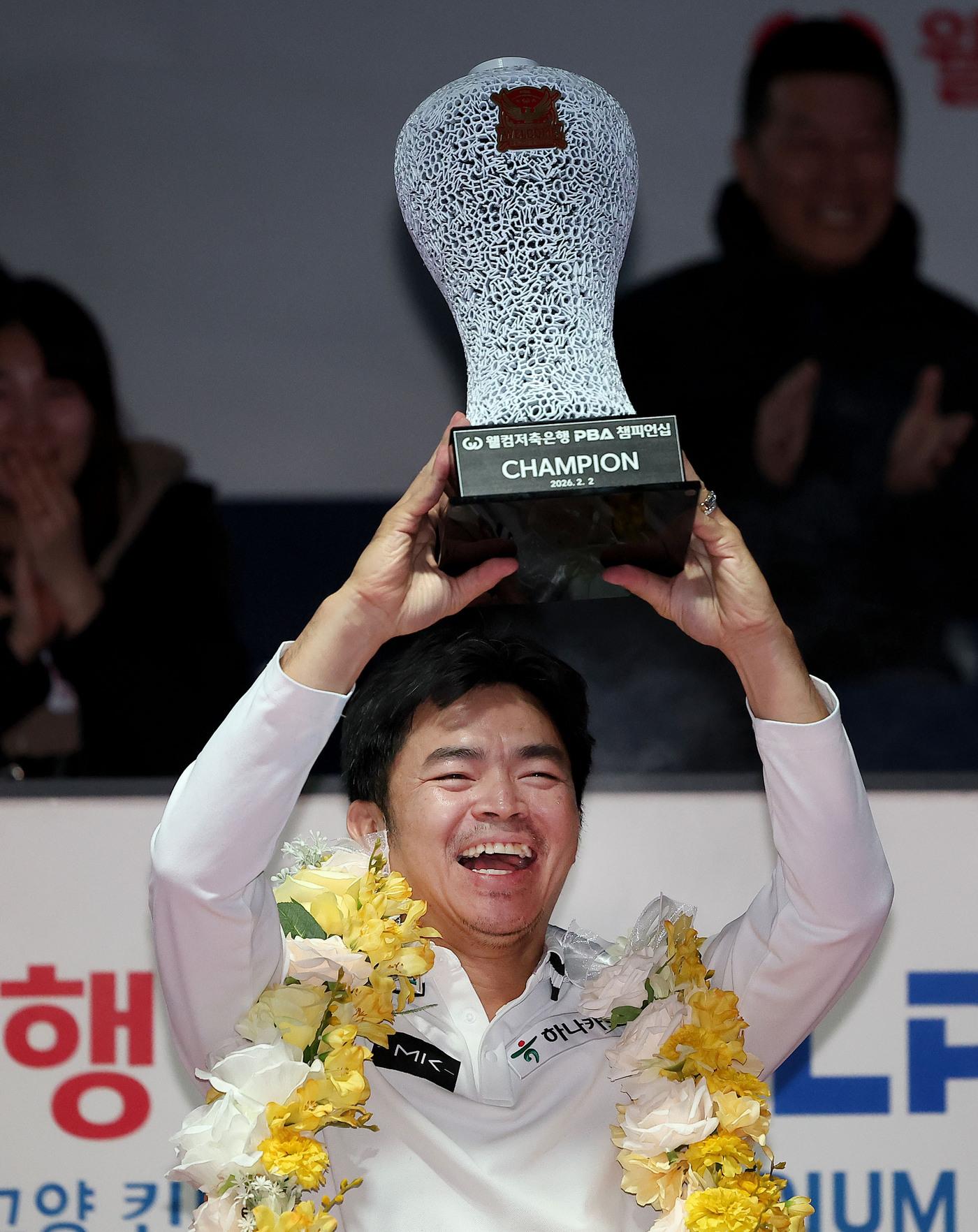 본문 이미지 -  '베트남 특급' 응우옌이 4년 만에 PBA 우승을 차지했다.(PBA 제공)