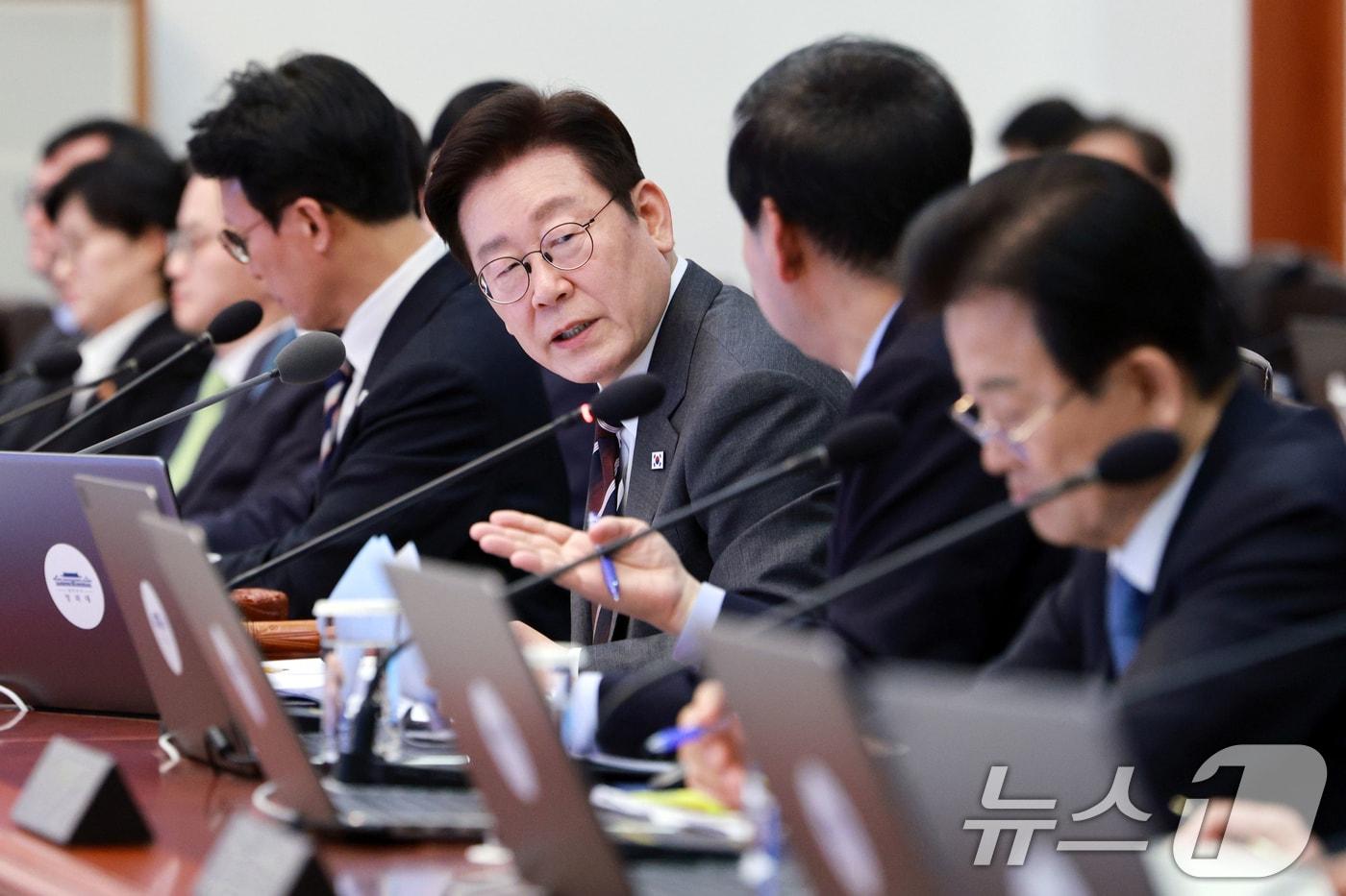 본문 이미지 - 이재명 대통령이 3일 청와대에서 열린 국무회의에서 발언하고 있다. (청와대통신사진기자단) 2026.2.3/뉴스1 ⓒ News1 허경 기자