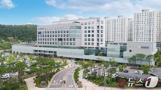 본문 이미지 -  예산군청 전경. / 뉴스1