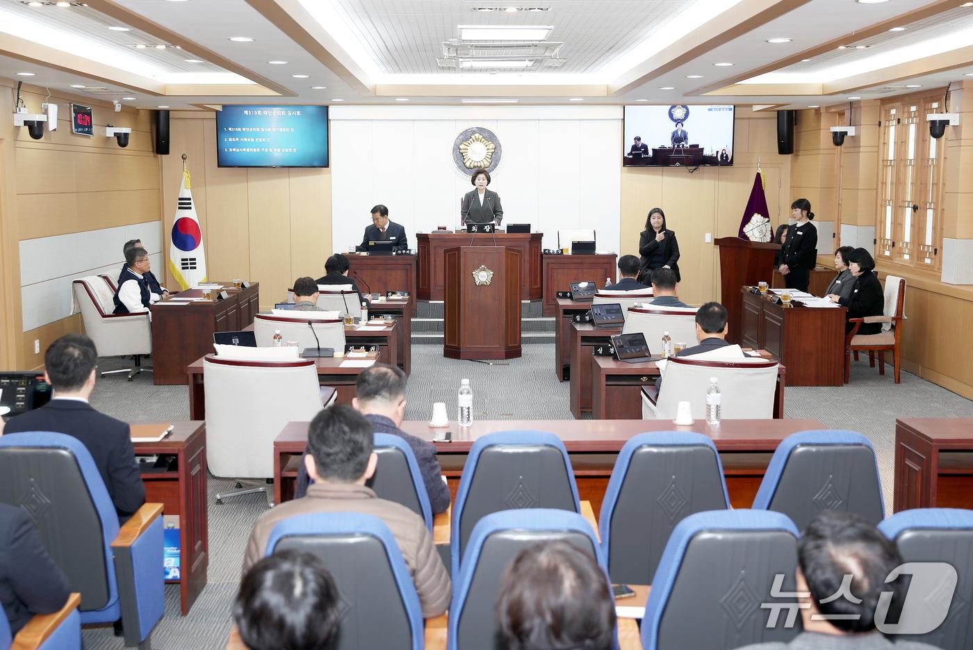본문 이미지 - 4일 태안군의회 본회의장에서 열린 제319회 태안군의회 임시회 모습(태안군의회 제공. 재판매 및 DB금지)2026.2.4/뉴스1