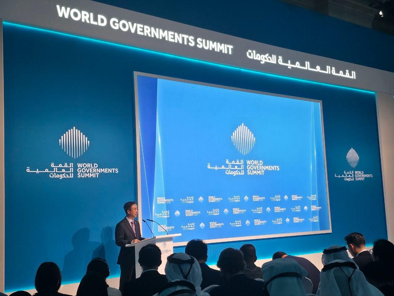 본문 이미지 - 임문영 국가AI전략위 부위원장은 2일부터 아랍에미리트(UAE) 두바이에서 열리고 있는 '세계정부 정상회의'(WGS)에 참석해 기조연설을 했다. (국가AI전략위 제공)