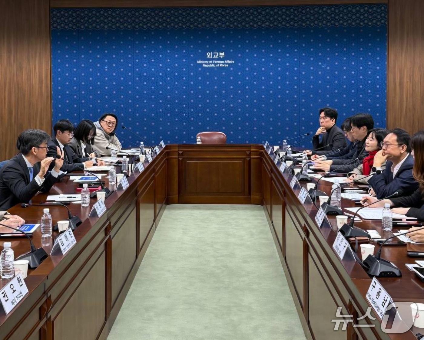 본문 이미지 - 외교부는 4일 외교부 청사에서 제1차 혁신기업과의 개발협력 간담회'를 개최했다. 2026.03.04. (외교부 제공) 