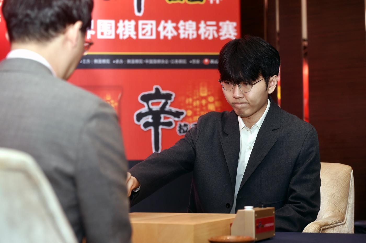 본문 이미지 - 농심배 19연승을 기록한 신진서 9단. (한국기원 제공)