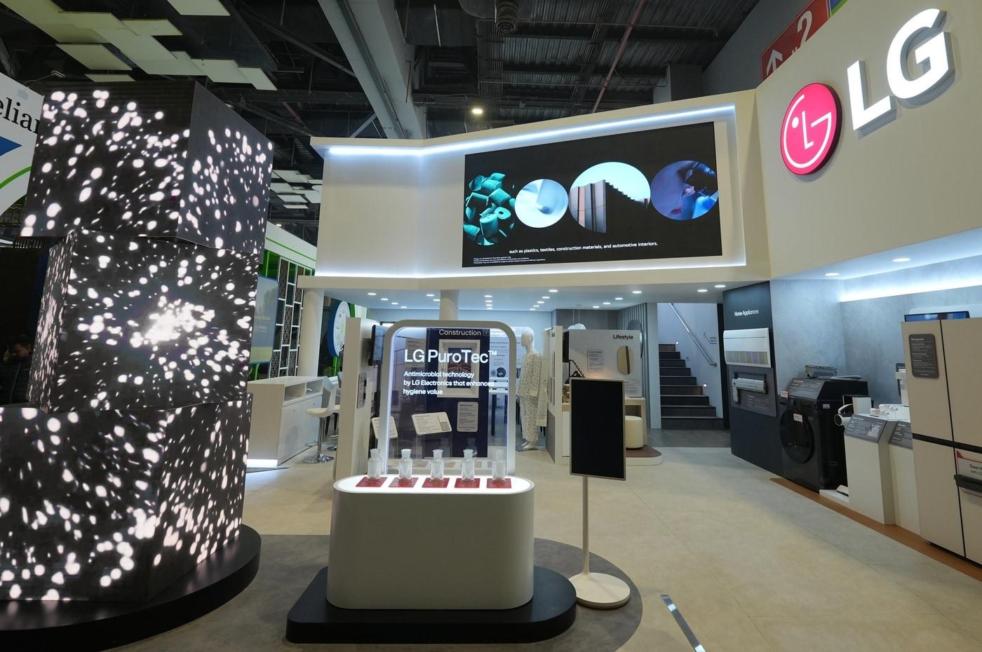본문 이미지 - LG전자는 5~10일 인도 뉴델리에서 열리는 인도 최대 규모 산업 소재 박람회 플라스트인디아(PLASTINDIA)에 참가해 퓨로텍의 혁신 기술을 선보인다.(LG전자제공)
