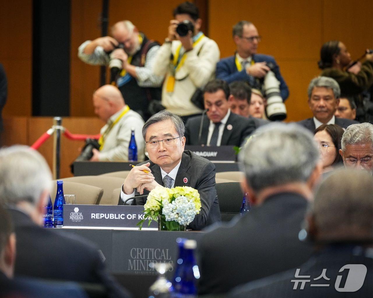 본문 이미지 - 조현 외교부 장관은 4일(현지시간) 미국 워싱턴 D.C.에서 개최된 첫 핵심광물 장관급회의에 참석했다. 2026.02.05. (외교부 제공) 