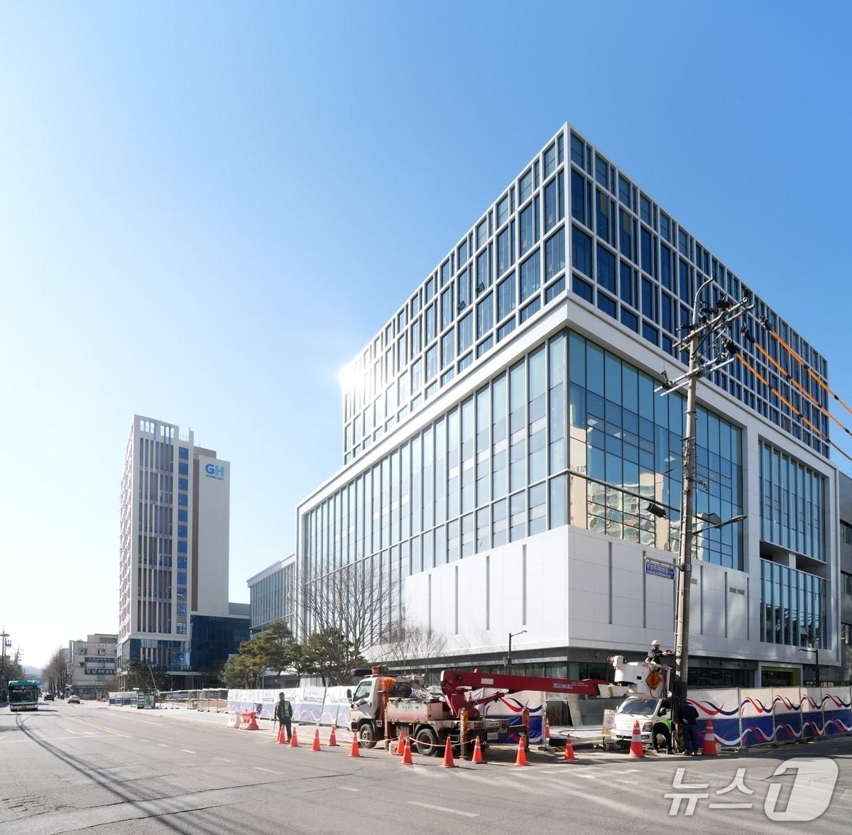 본문 이미지 - 광주시 복지행정타운 전경.(광주시 제공)