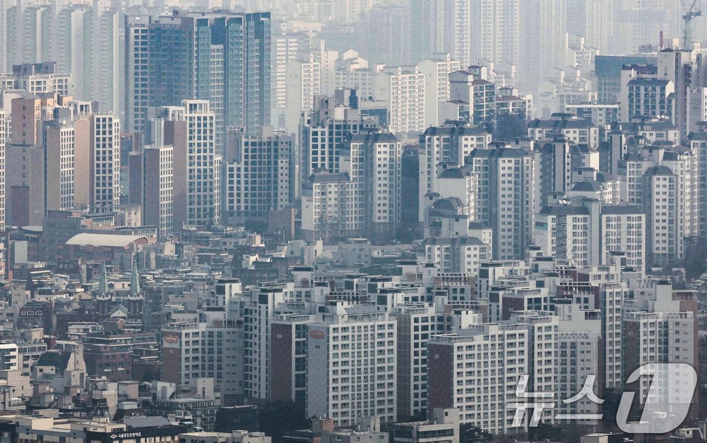 본문 이미지 - 서울 시내 아파트 단지 모습. 2026.2.5 ⓒ 뉴스1 최지환 기자