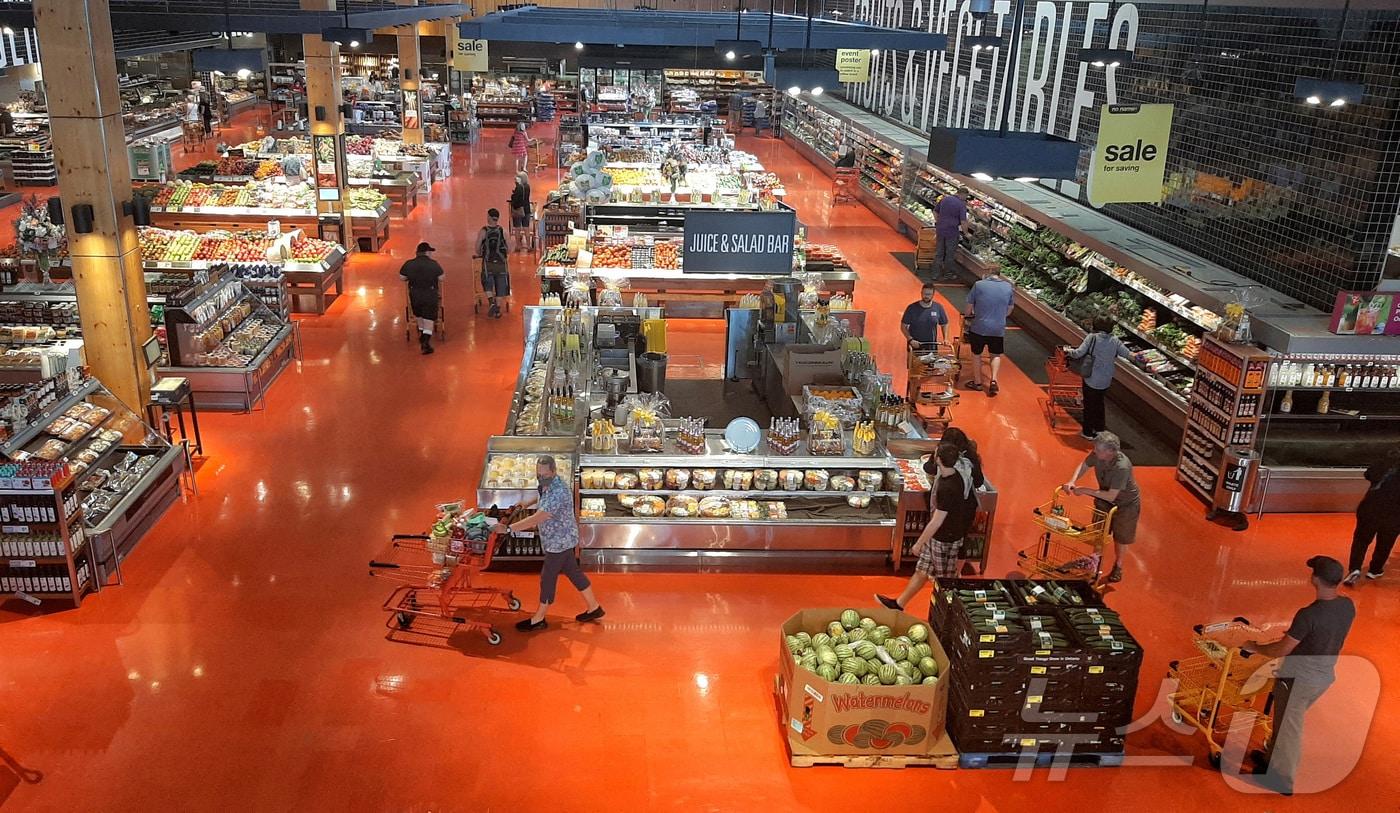 본문 이미지 - 캐나다 오타와의 한 슈퍼마켓. 기사내용과 무관. 2022.7.13./뉴스1 ⓒ 로이터=뉴스1 ⓒ News1 이창규 기자