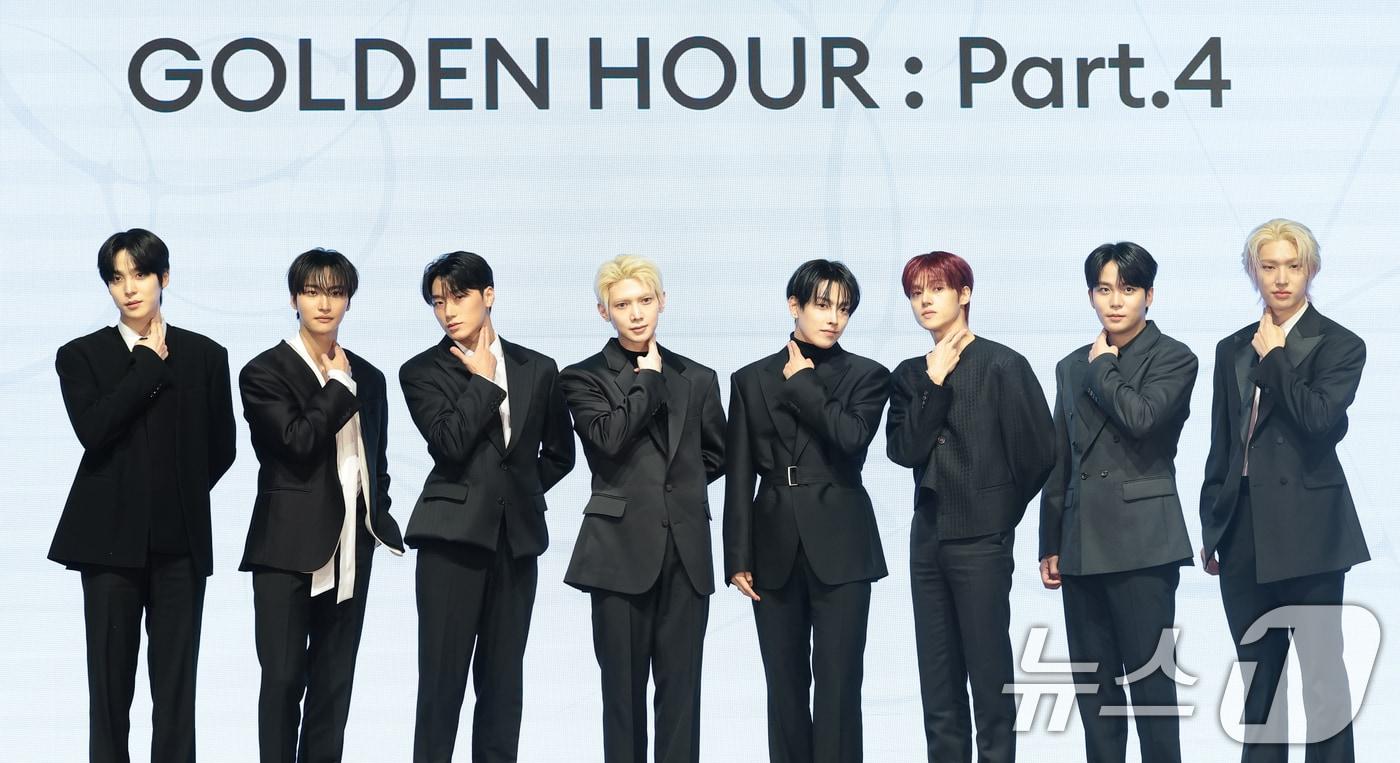 본문 이미지 - 그룹 에이티즈(ATEEZ) 윤호(왼쪽부터)와 성화, 산, 여상, 홍중, 우영, 종호, 민기 026.2.5/뉴스1 ⓒ News1 권현진 기자