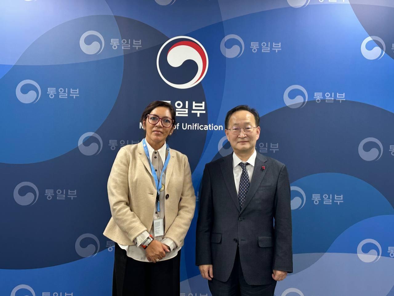 본문 이미지 - 김남중 통일부 차관이 5일 엘리자베스 살몬 유엔 북한인권특별보좌관을 접견했다고 통일부가 밝혔다. (통일부 제공)