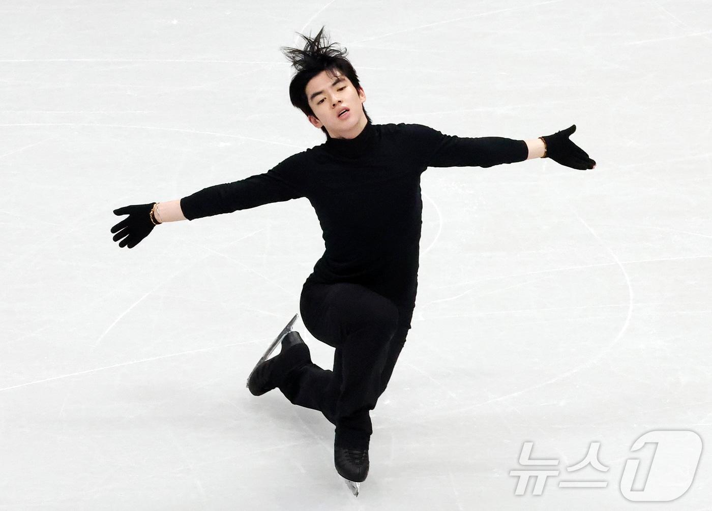 본문 이미지 - 피겨 차준환이 2026 밀라노·코르티나담페초 동계올림픽 개막을 하루 앞둔 5일(현지시간) 이탈리아 밀라노 아이스 스케이팅 아레나에서 훈련하고 있다. 2026.2.5/뉴스1 ⓒ News1 김진환 기자