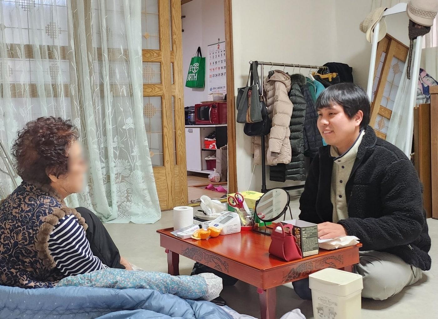 본문 이미지 - 명절 연휴 전 안부 확인(성동구 제공)