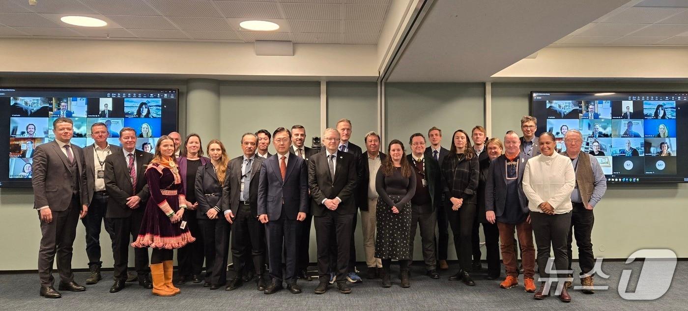 본문 이미지 -  노르웨이 트롬쇠에서 열린 '2026 북극 프론티어' 회의. 2026.02.06. (외교부 제공)