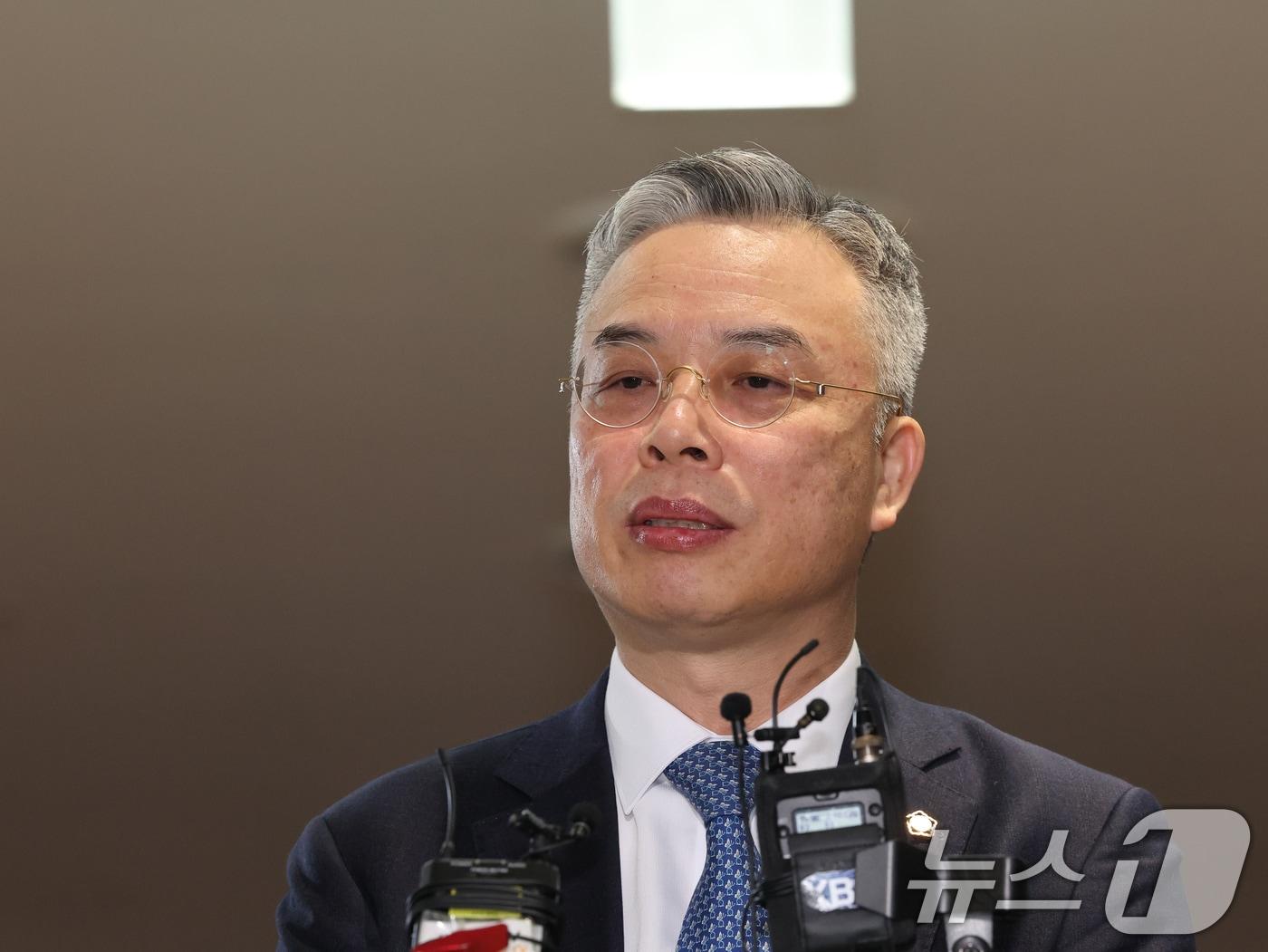 본문 이미지 - 2차 종합특검(윤석열·김건희에 의한 내란·외환 및 국정농단 행위의 진상규명을 위한 특별검사 임명 등에 관한 법률안)의 권창영 특별검사. ⓒ 뉴스1