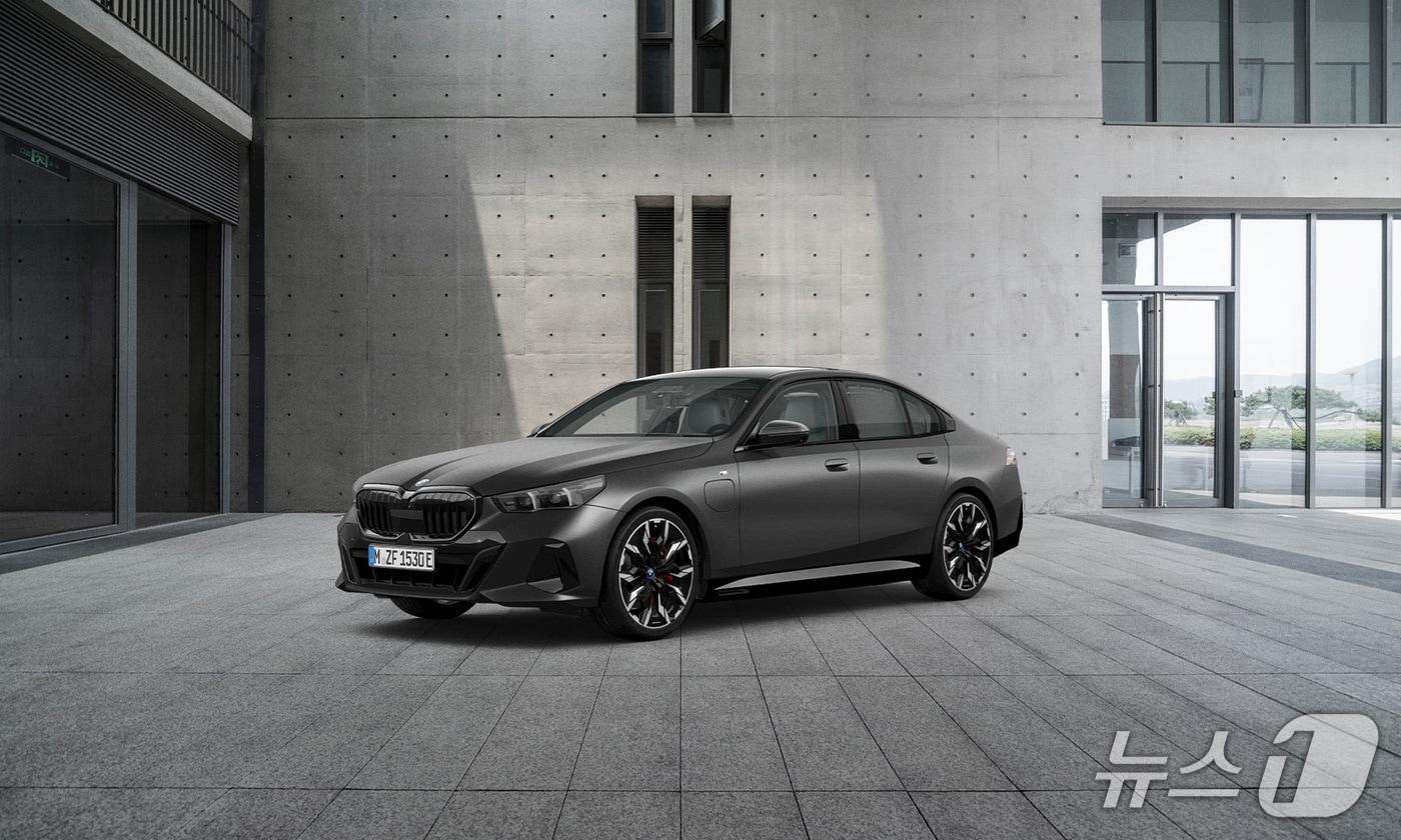 본문 이미지 - BMW 550e xDrive M 스포츠 프로 베스트셀러 에디션