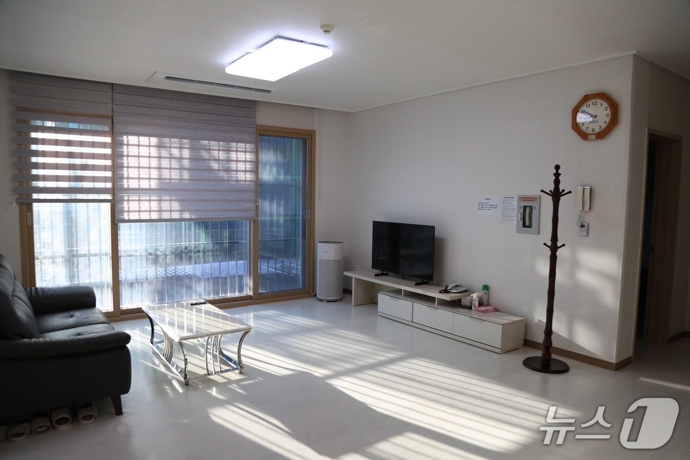 본문 이미지 - 법무부가 운영하는 가족관계 회복 프로그램 중 '가족만남의 집' 내부 모습. 2026.2.6 (법무부 제공)