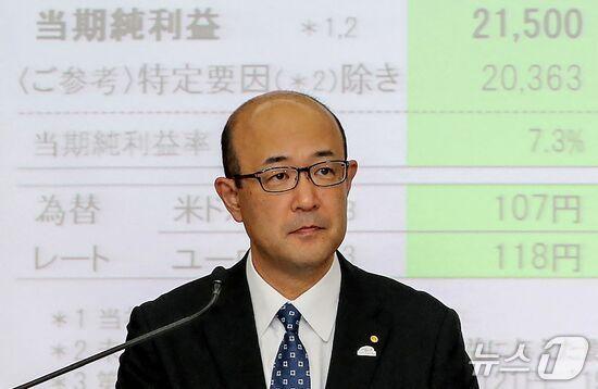 본문 이미지 - 곤 켄타 도요타자동차 최고재무책임자(CFO). 2019.11.7 ⓒ AFP=뉴스1 ⓒ News1 김경민 기자