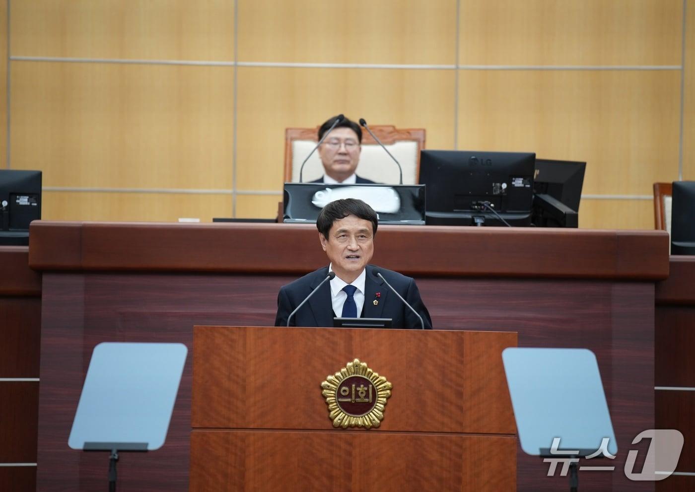 본문 이미지 - 6일 김희수 전북도의원이 임시회에서 5분 발언을 하고 있다.(의회제공, 재판매 및 DB금지)2026.2.6/뉴스1