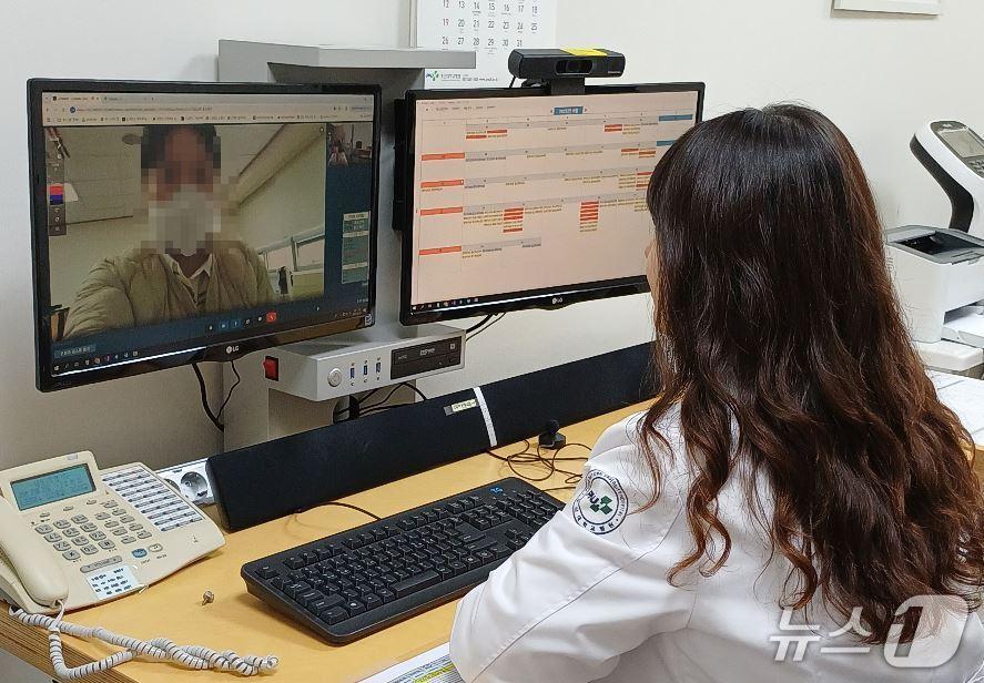 본문 이미지 - 원격 의료지원 서비스(해양수산부 제공)