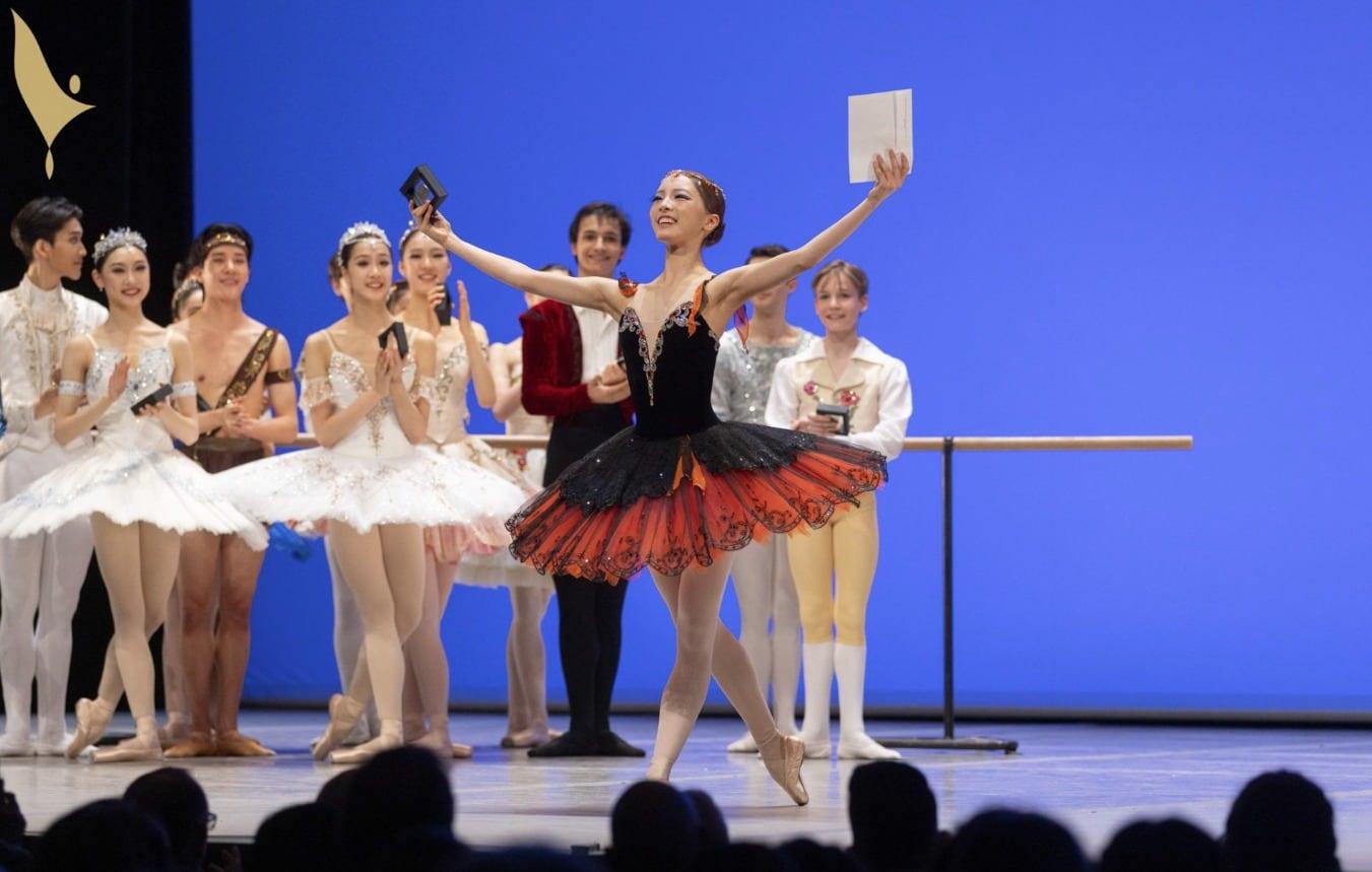 본문 이미지 - 발레리나 염다연(c)Gregory Batardon(로잔발레콩쿠르 공식 누리집 갈무리)