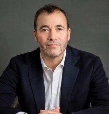 본문 이미지 - 윌 루이스 워싱턴포스트(WP) 발행인 겸 최고경영자(CEO). (소셜미디어 엑스 @DiligentDenizen 캡쳐)