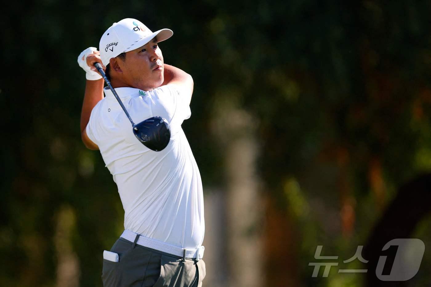 본문 이미지 - 김시우가 9일(한국시간) 막을 내린 PGA투어 WM 피닉스오픈에서 공동 3위를 차지했다. ⓒ AFP=뉴스1