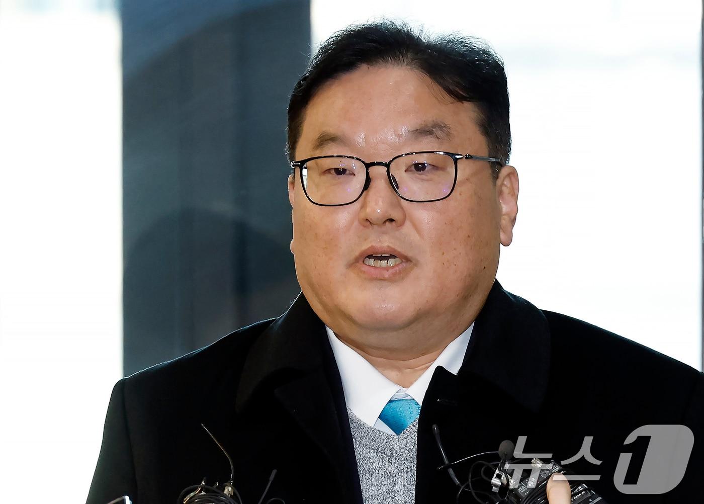본문 이미지 - 쿠팡 사건을 무혐의 처분하도록 외압을 행사한 인물로 지목된 엄희준 검사.  ⓒ 뉴스1 박정호 기자