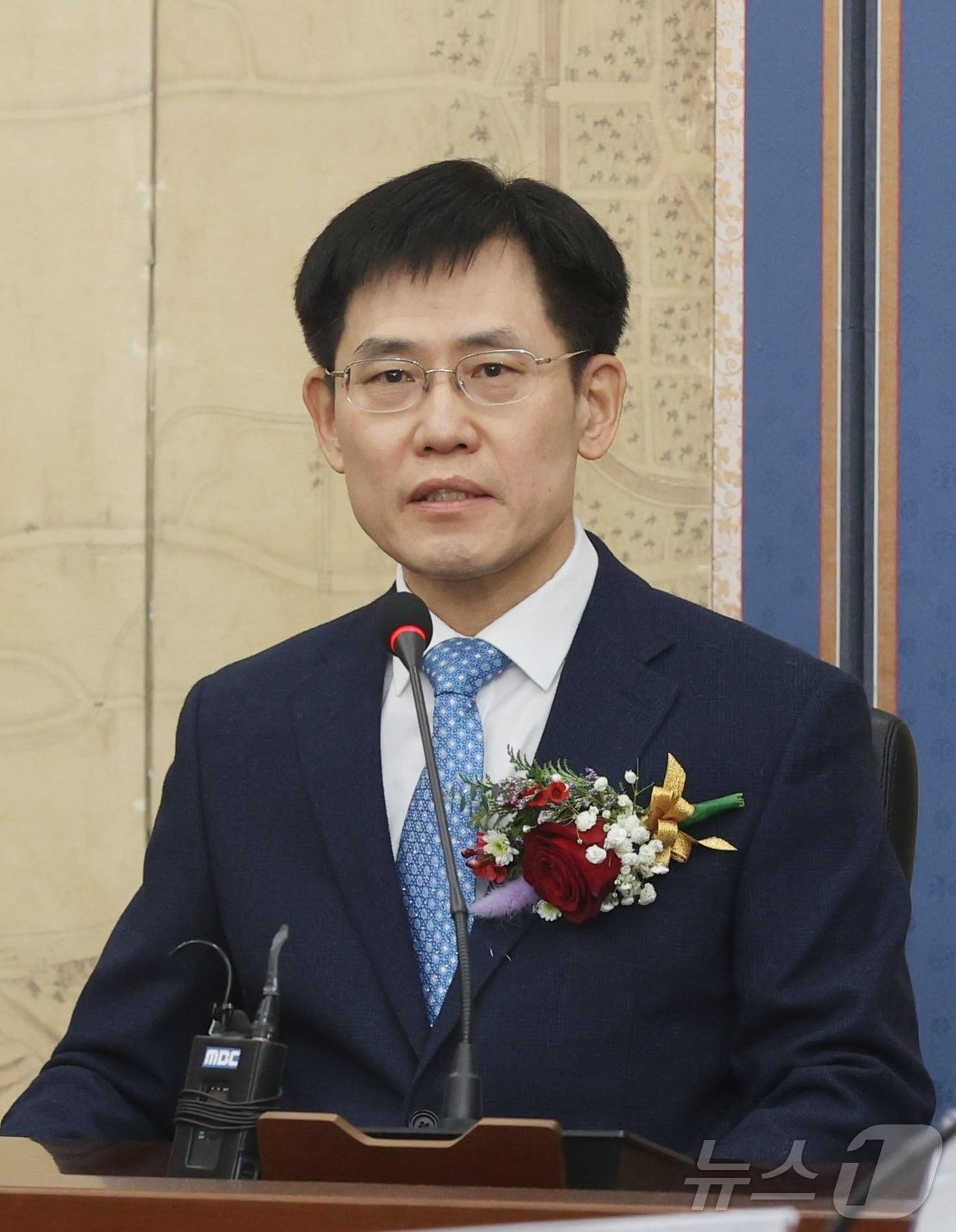 본문 이미지 - 김상곤 제54대 전주지방법원장이 9일 전북 전주시 전주지방법원에서 열린 기자간담회에서 발언하고 있다. 2026.2.9 ⓒ 뉴스1 전북사진기자단