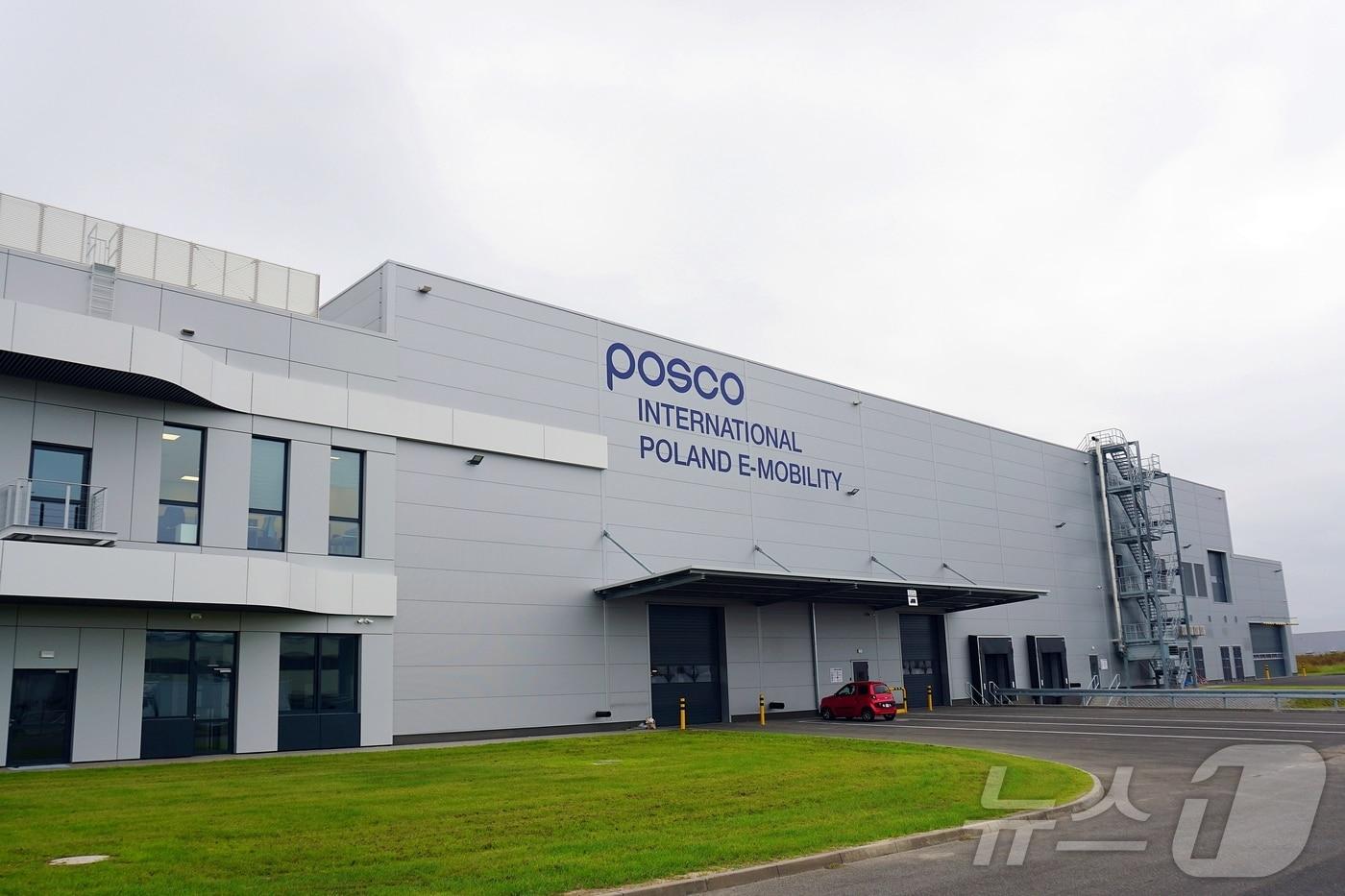본문 이미지 - 포스코인터내셔널 폴란드 구동모터코어 공장 전경(포스코인터내셔널 제공) ⓒ 뉴스1 최동현 기자