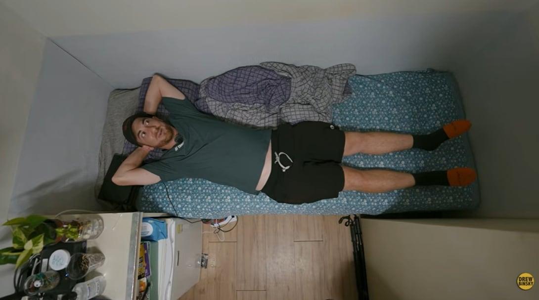 본문 이미지 - (유튜브 'Drew Binsky' 갈무리)