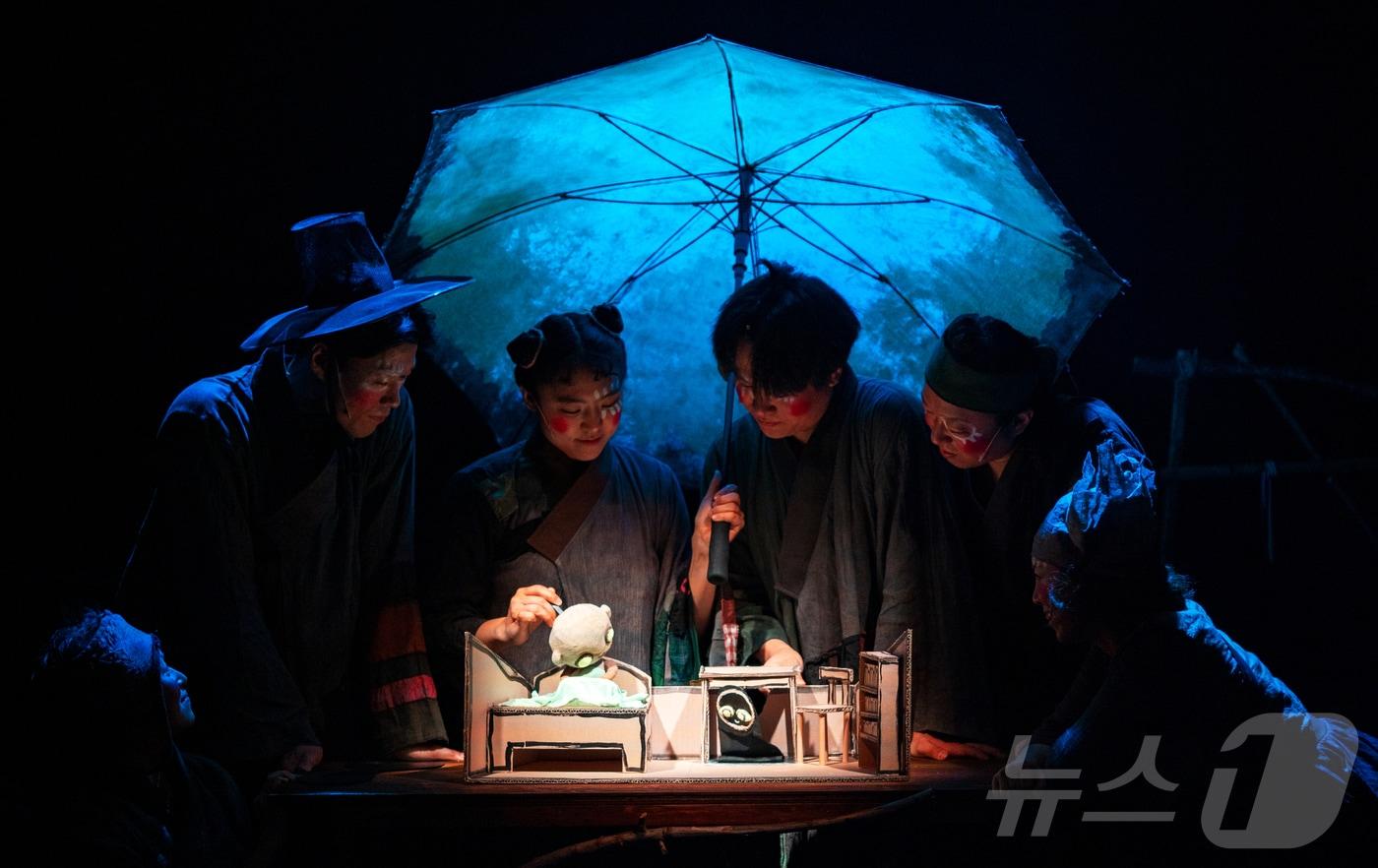 본문 이미지 - 어둑시니 공연(ACC 제공. 재판매 및 DB금지) ⓒ 뉴스1 김태성 기자