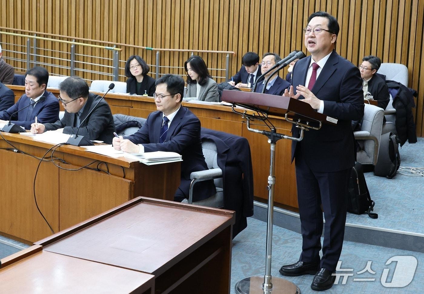 본문 이미지 - 이장우 대전시장이 9일 국회에서 열린 '행정통합 입법 공청회'에 참석해 발언하고 있다. (시 제공) / 뉴스1