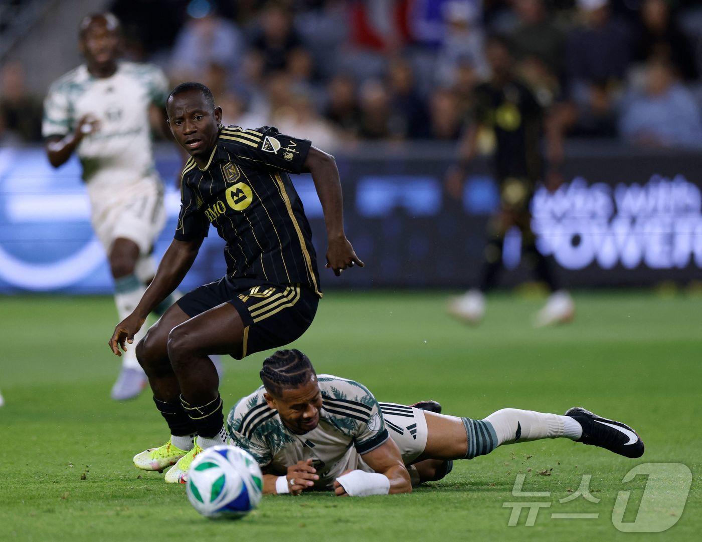 본문 이미지 - LA FC 시절 야우 예보아.  ⓒ AFP=뉴스1