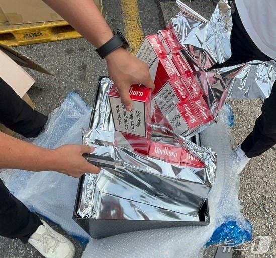 본문 이미지 - 압수된 담배(관세청 인천본부세관 제공/뉴스1)