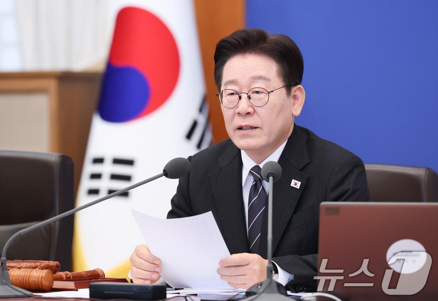 본문 이미지 - 이재명 대통령이 10일 청와대에서 열린 국무회의에서 발언하고 있다. 2026.3.10 ⓒ 뉴스1 이재명 기자