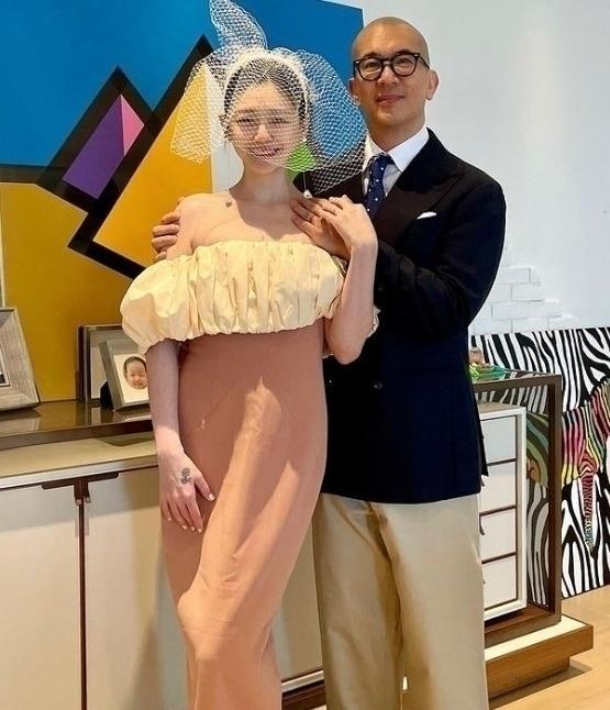 본문 이미지 - 대만배우 쉬시위안(왼쪽)과 구준엽 / 사진=쉬시위안 인스타그램