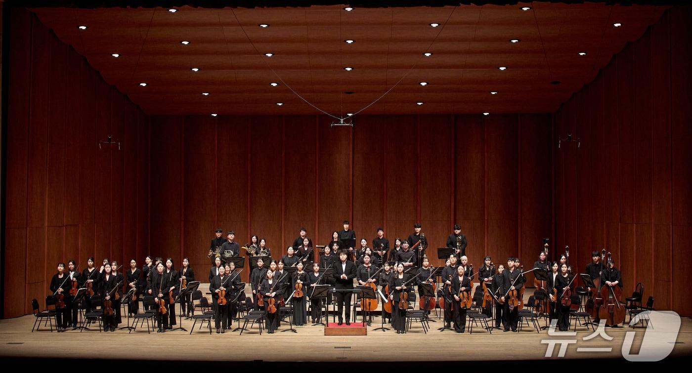 본문 이미지 - 부산시립청소년교향악단 프로필 사진.(부산문화회관 제공. 재판매 및 DB금지)