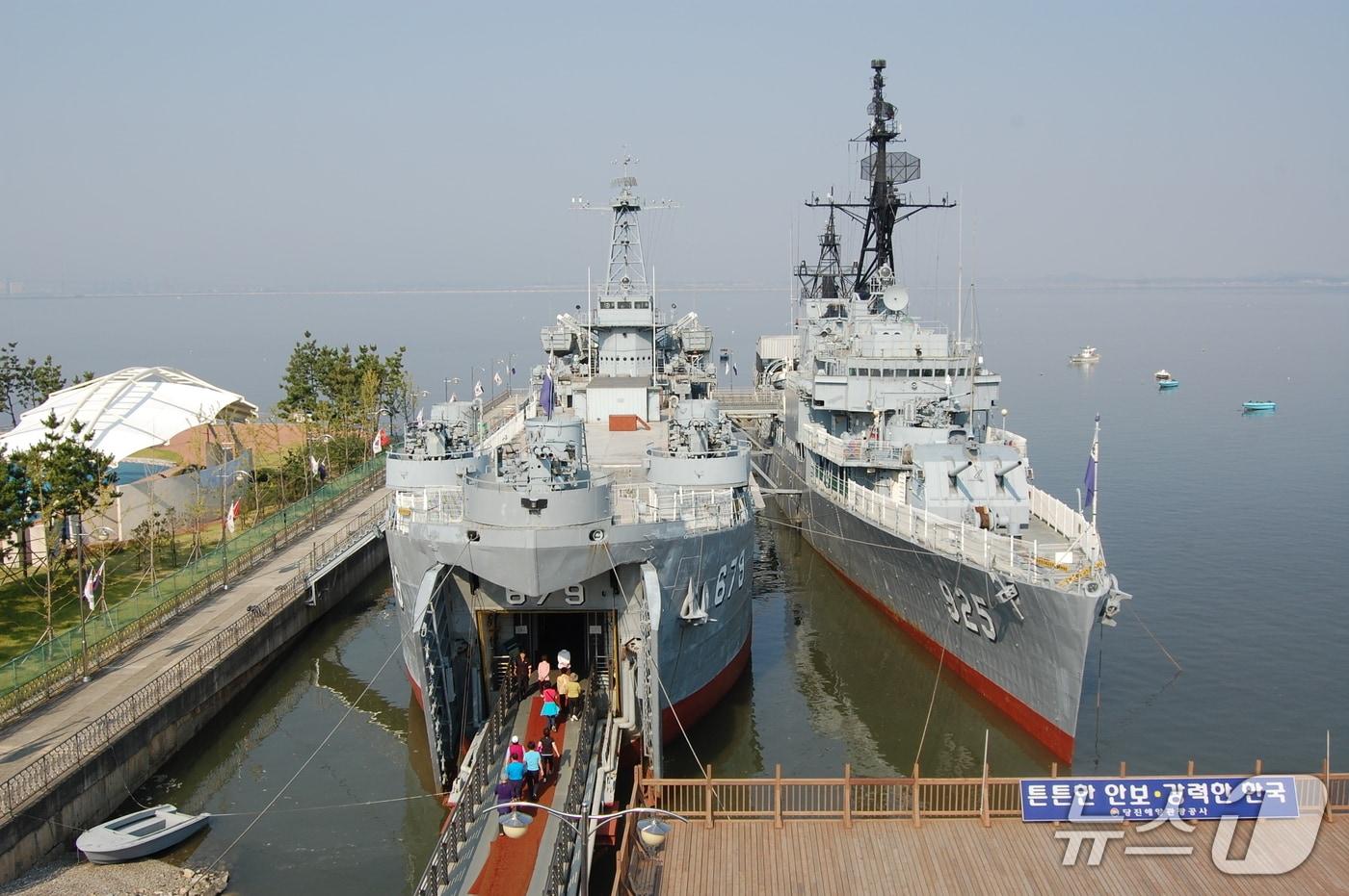 본문 이미지 - 삽교호 관광지의 대표 시설인 함상공원(당진시 제공. 재판매 및 DB금지)2026.3.10/뉴스1