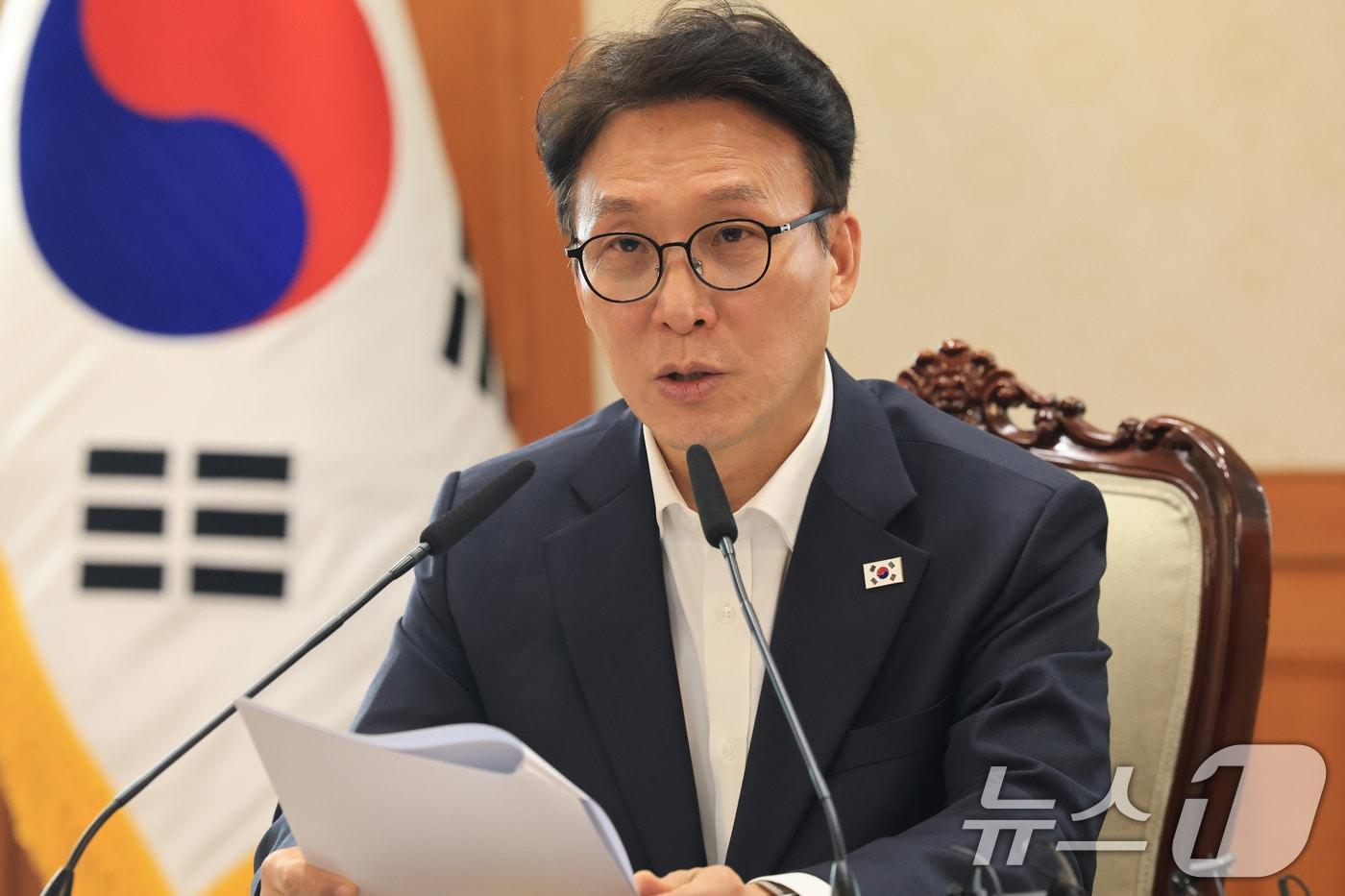 본문 이미지 - 김민석 국무총리가 10일 서울 종로구 정부서울청사에서 열린 국고보조금 부정수급 근절을 위한 관계장관회의에서 모두발언을 하고 있다. 2026.3.10 ⓒ 뉴스1 임세영 기자