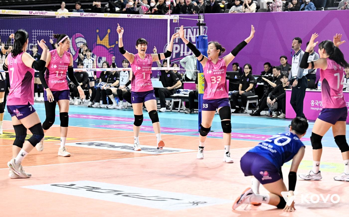 본문 이미지 - 흥국생명이 봄배구를 확정했다.(KOVO제공) 