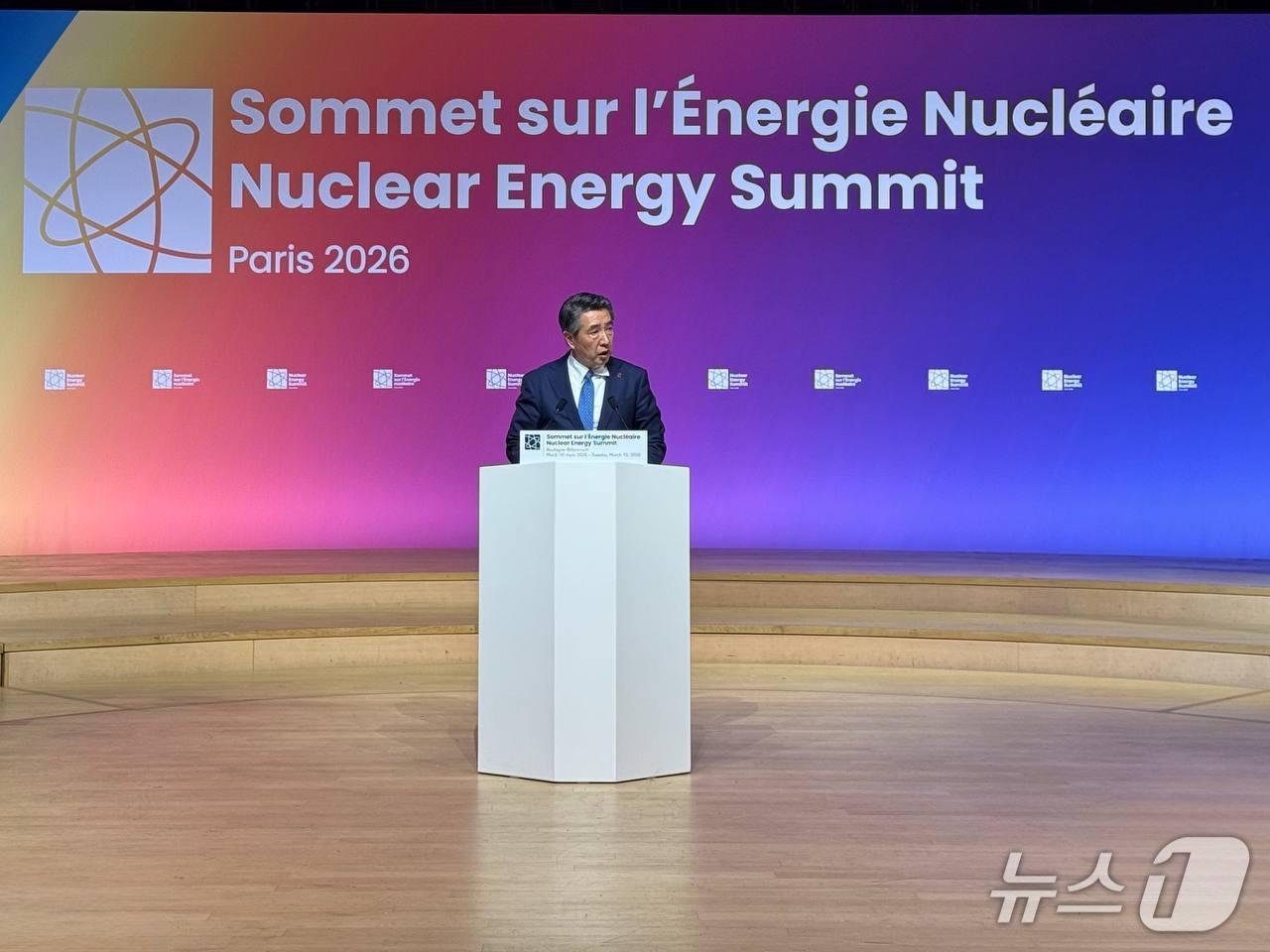 본문 이미지 -  임갑수 한미 원자력협력 정부대표는 10일 (현지시간) 프랑스 파리에서 개최된 '제2차 원자력에너지 정상회의'에 참석했다.. 2026.03.11. (외교부 제공)