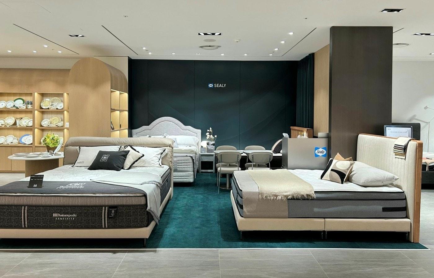 본문 이미지 - 씰리침대는 갤러리아 명품관에 정규 매장을 오픈하고 프리미엄 수면 시장 공략에 나선다고 11일 밝혔다.(씰리침대 제공)