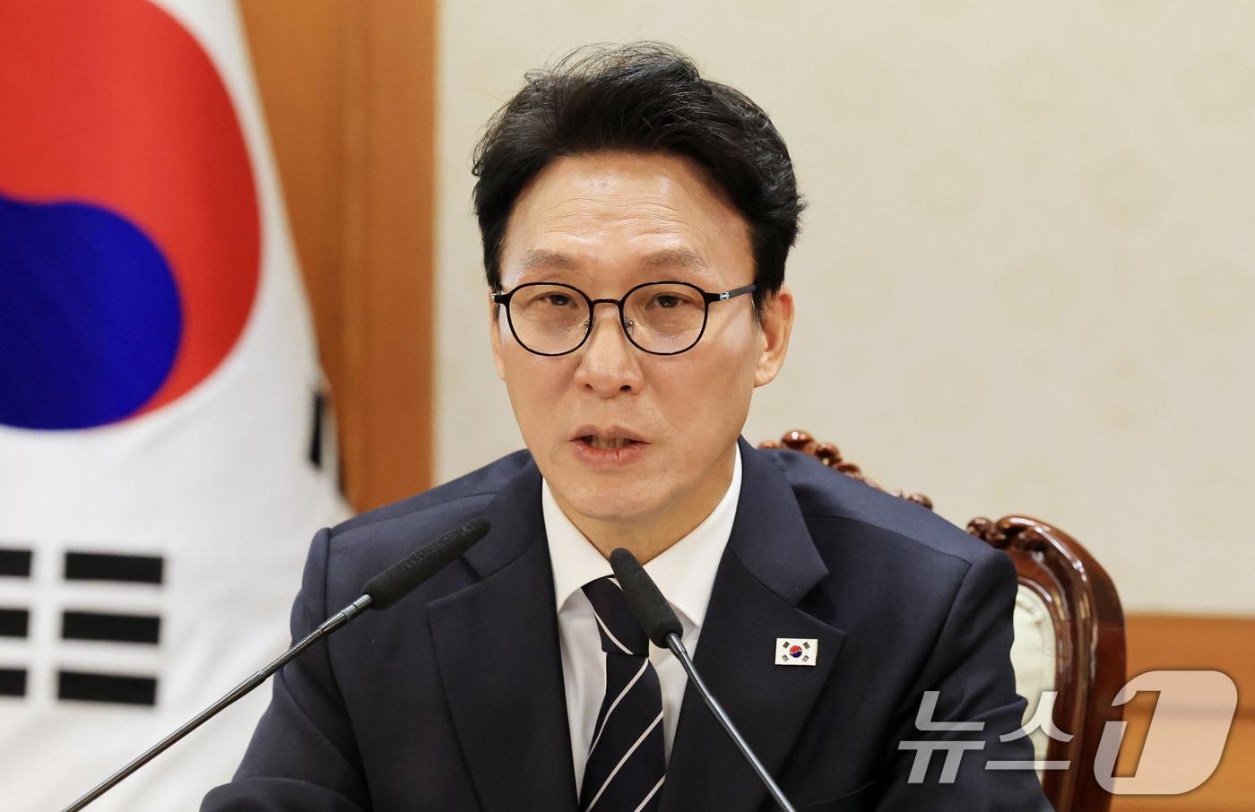 본문 이미지 - 김민석 국무총리가 11일 서울 종로구 정부서울청사에서 열린 새만금·전북 대혁신TF 킥오프 회의에서 모두발언을 하고 있다. 2026.3.11 ⓒ 뉴스1 임세영 기자