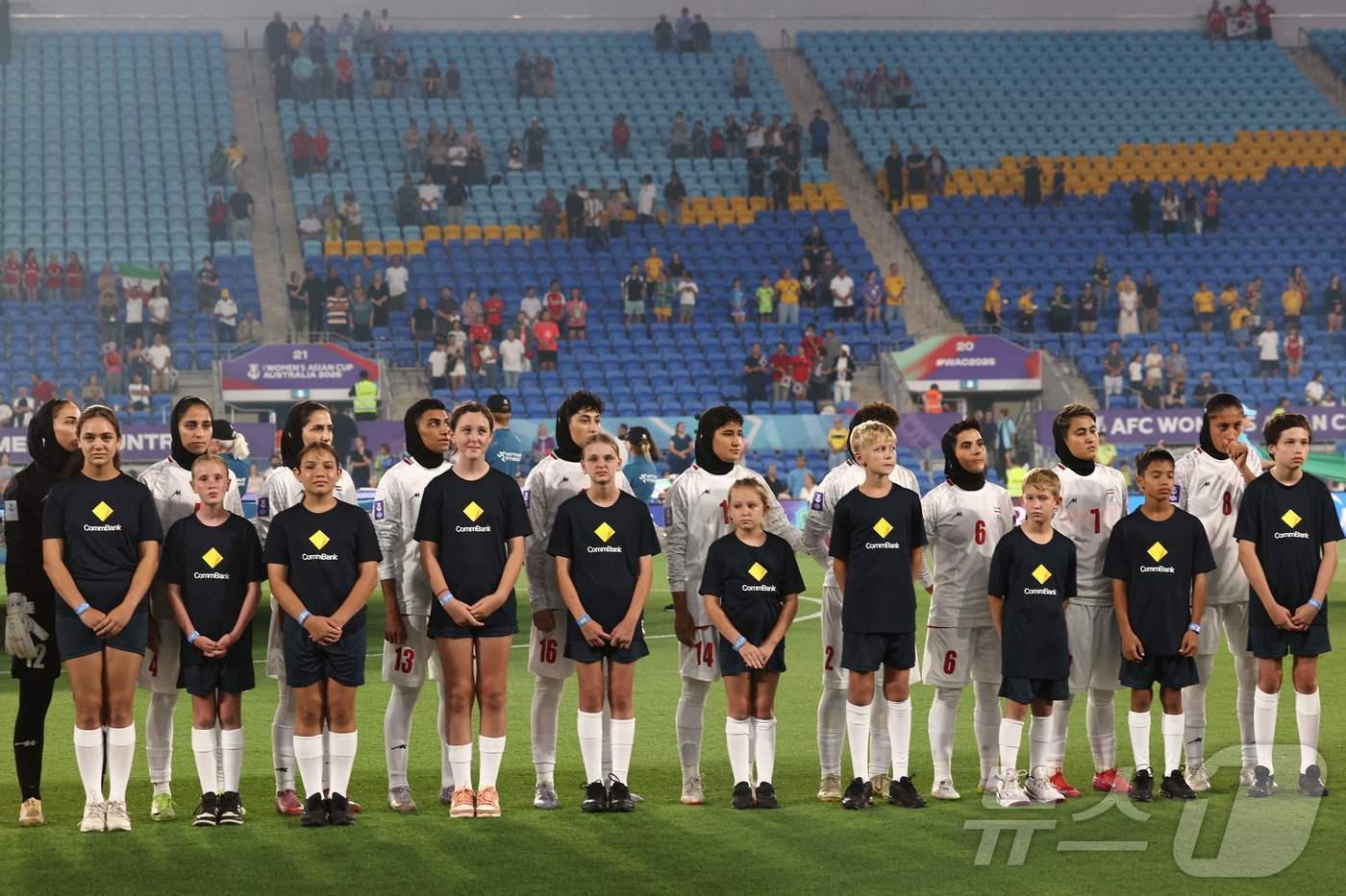 본문 이미지 - 이란 여자축구 국가대표팀 ⓒ AFP=뉴스1