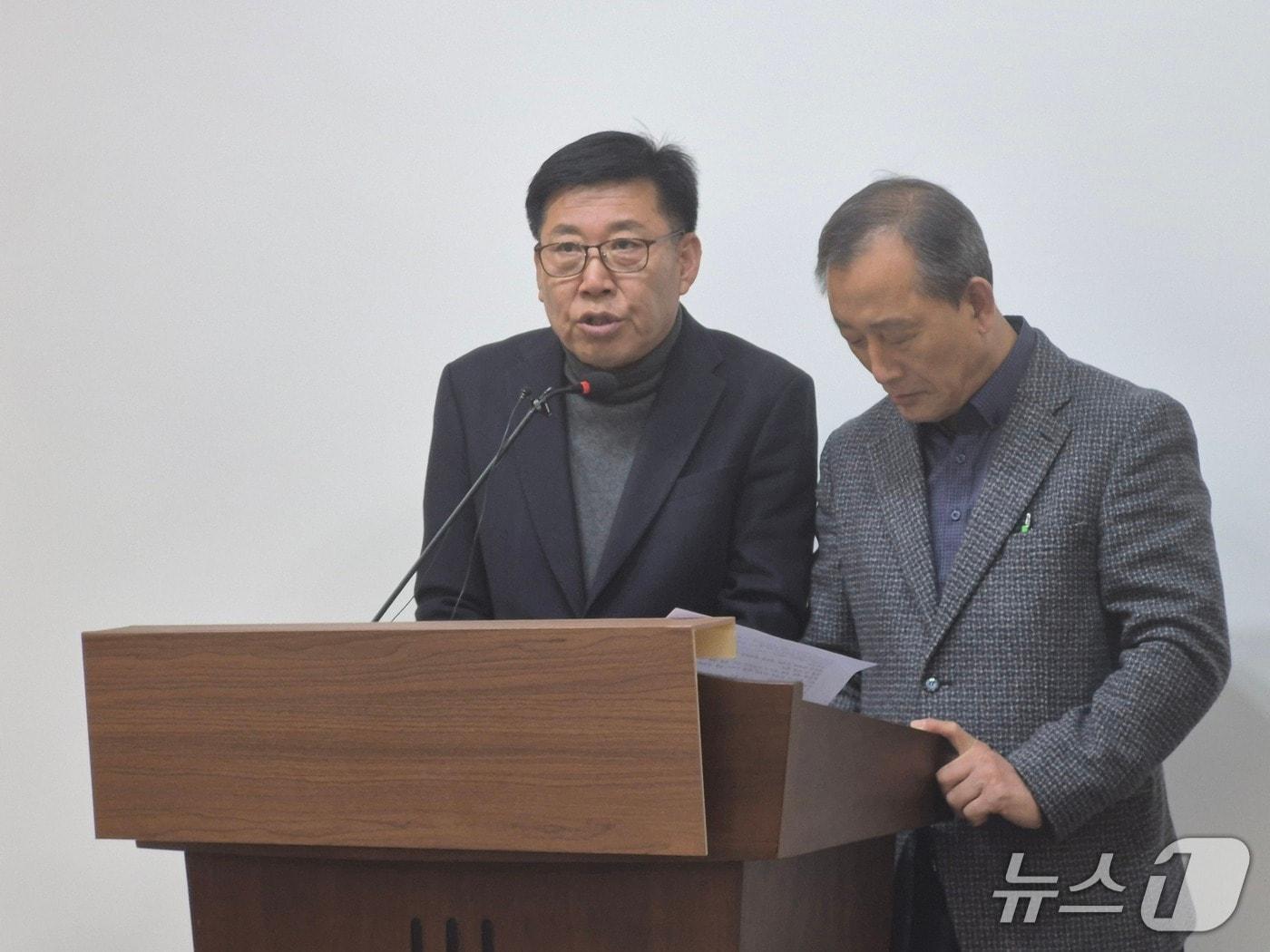 본문 이미지 - 11일 민주당 충북도당 권리당원 기자회견