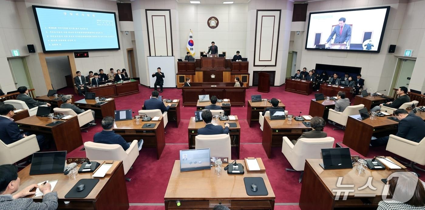 본문 이미지 - 구미시의회 본회의장 모습.(구미시의회 제공. 재판매 및 DB금지)/뉴스1