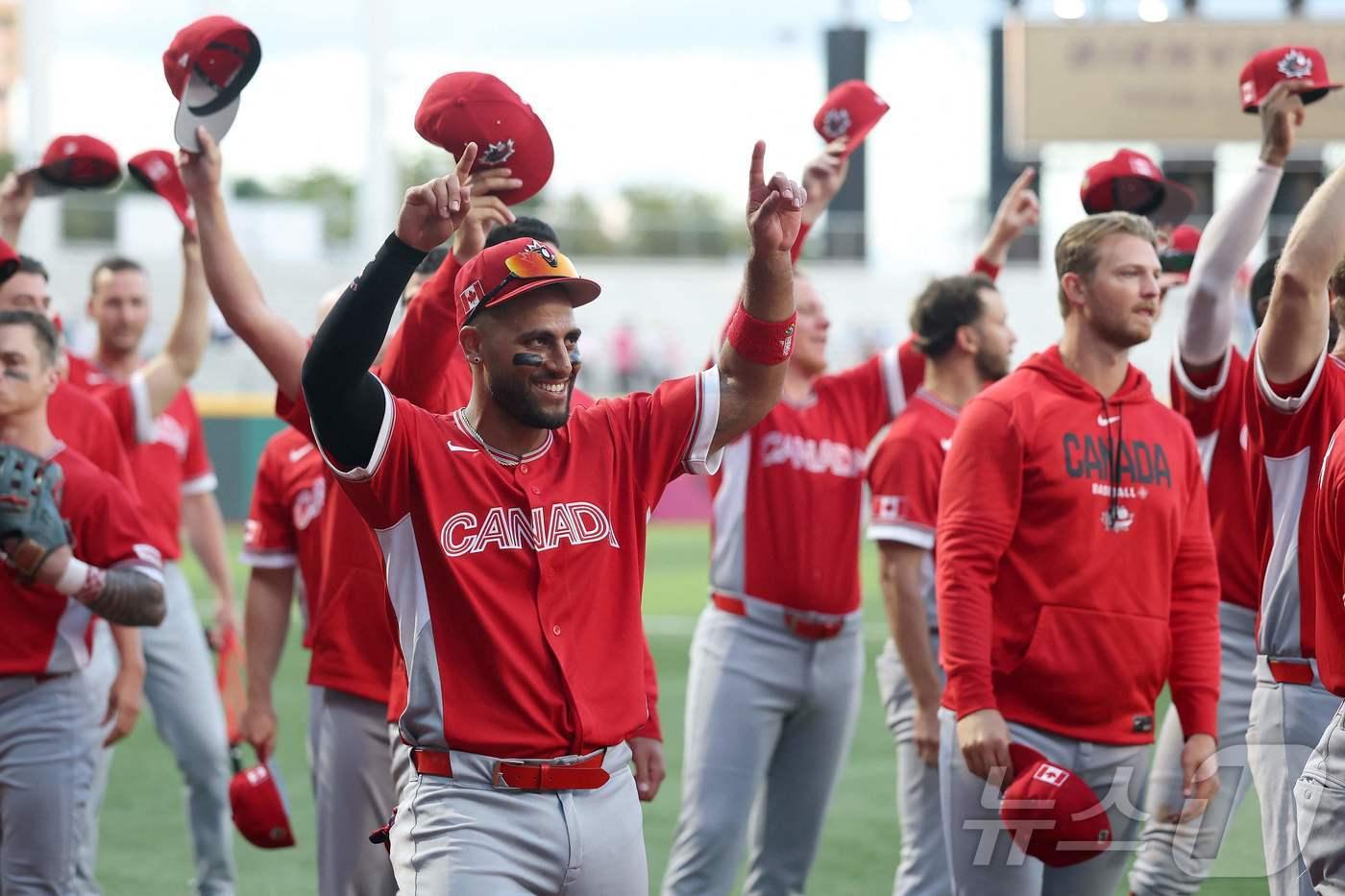 본문 이미지 - 캐나다가 2026 WBC 8강에 진출했다. ⓒ AFP=뉴스1