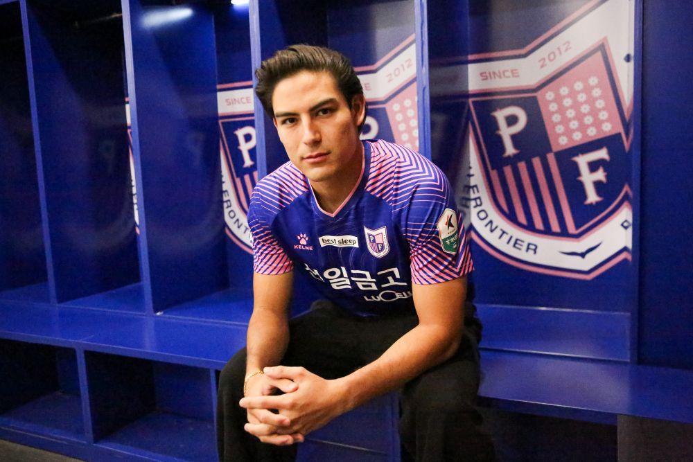 본문 이미지 - 파주 프런티어가 영입한 태국 공격수 시암 (파주 제공)