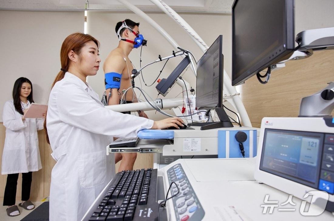 본문 이미지 -  강동대 물리치료학과 실습.(강동대 제공. 재판매 및 DB금지)